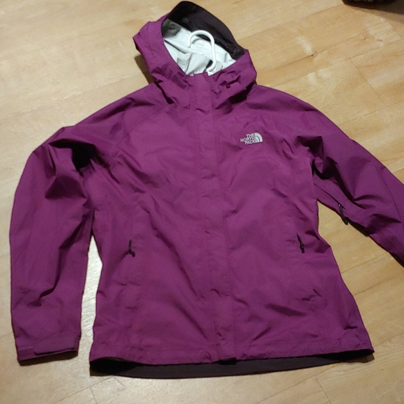 The North Face Hyvent 2.5l Jacket - Picture 2 of 12